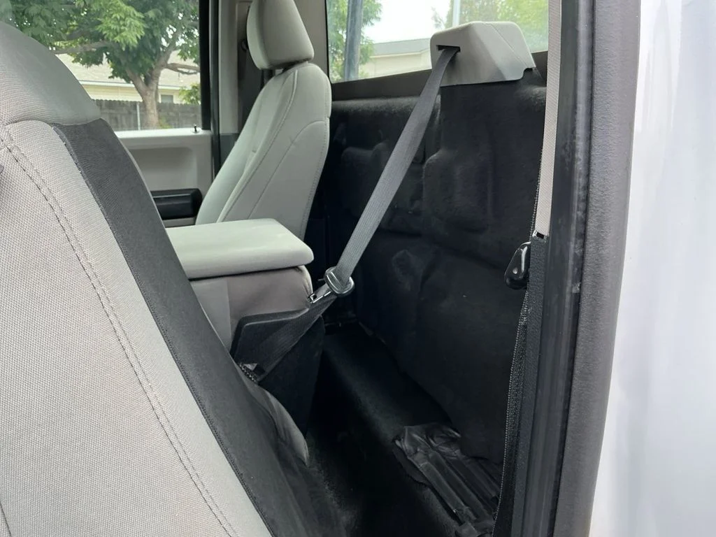 Used 2020 White Ford XL image 27