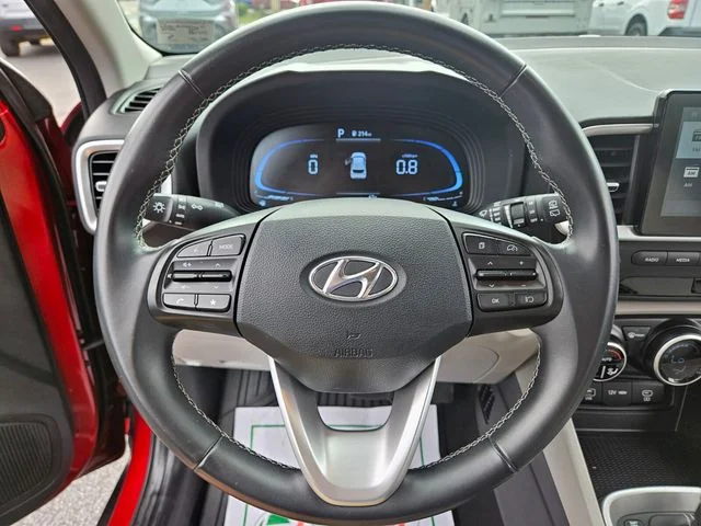 Used 2024 Red Hyundai SEL image 29