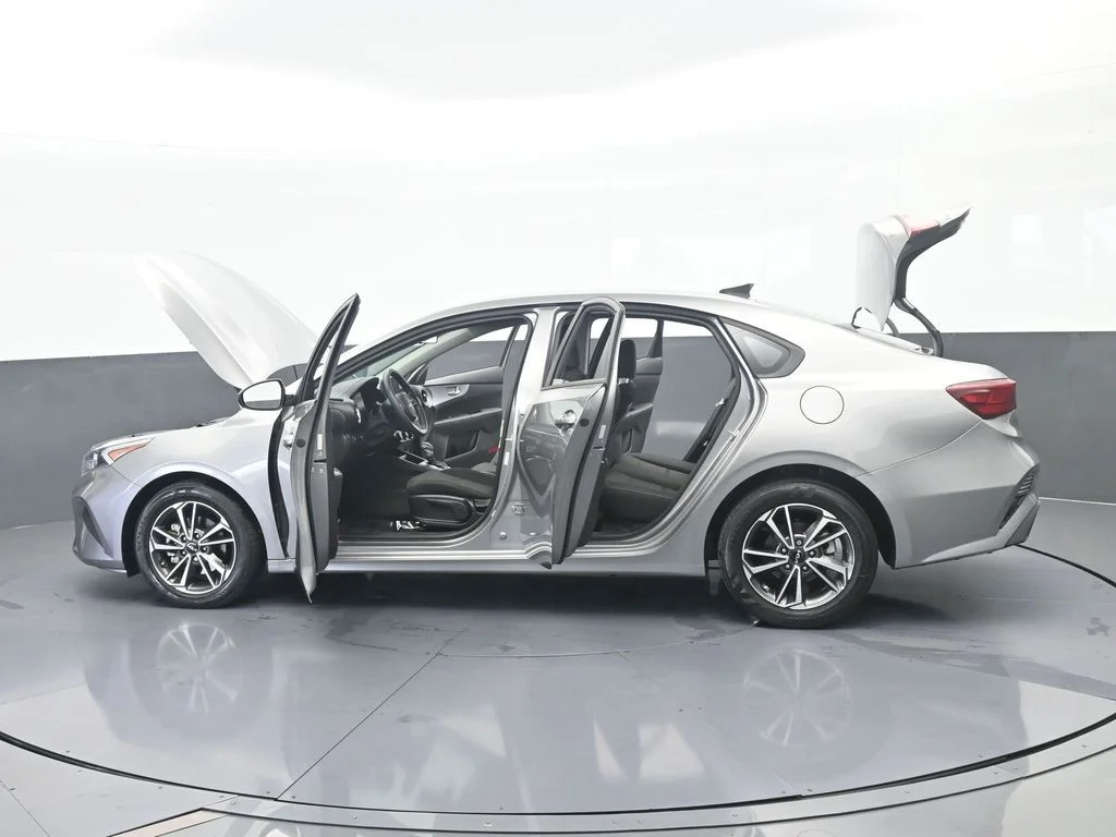 Used 2022 Steel Gray Kia LXS image 65