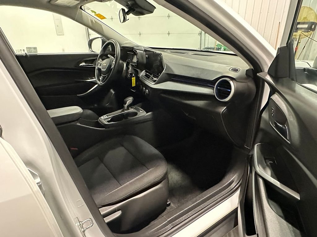 Used 2024 White Chevrolet LS image 22
