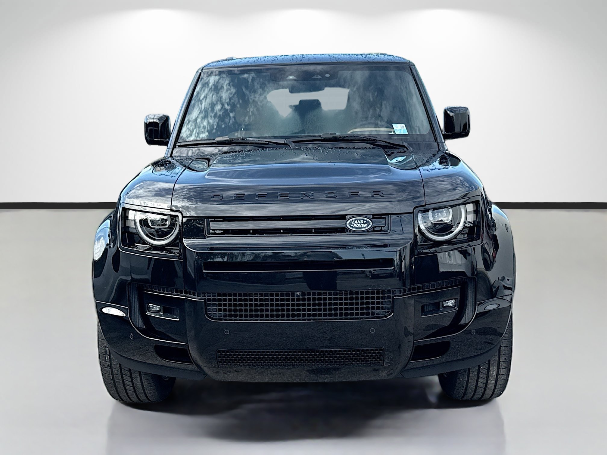 New 2026 Santorini Black Land Rover X-Dynamic SE image 8