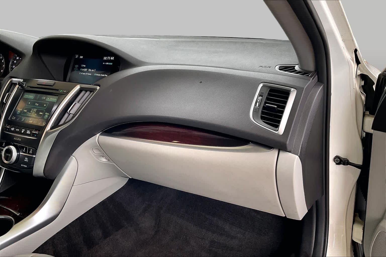 Used 2015 Bellanova White Pearl Acura  image 16