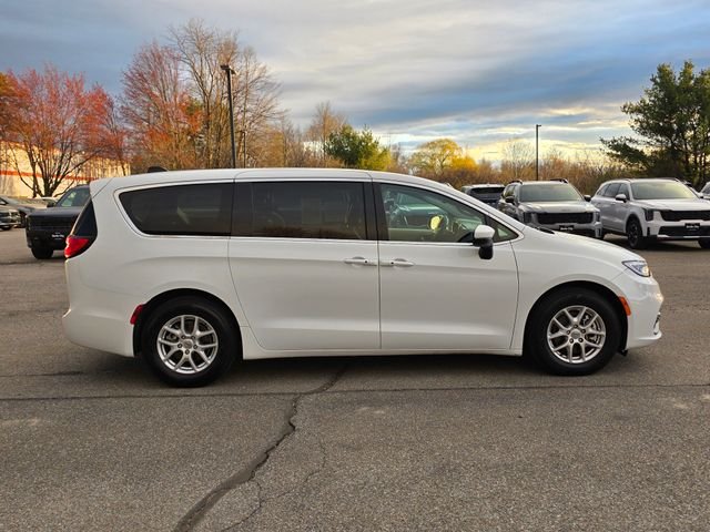 Used 2023 Bright White Clearcoat Chrysler Touring L image 9