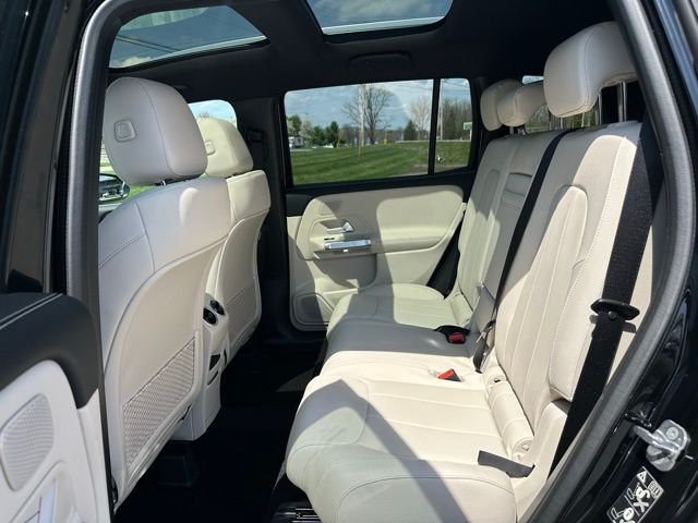 New 2026 Night Black Mercedes-Benz GLB 250 image 19