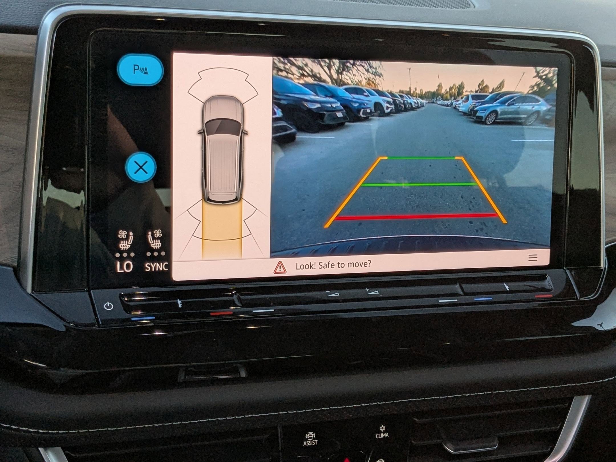 2026 Volkswagen Atlas SE w/Tech - Photo 12