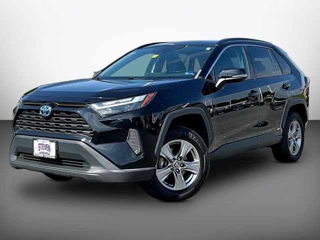 Used 2023 Black Toyota XLE image 3