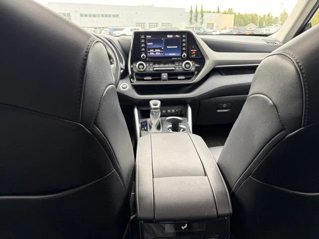 Used 2021 Gray Toyota XLE image 16