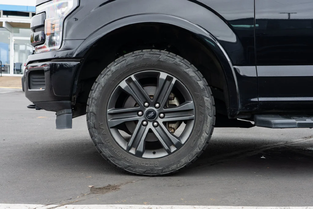 Used 2020 Black Metallic Ford Lariat image 7