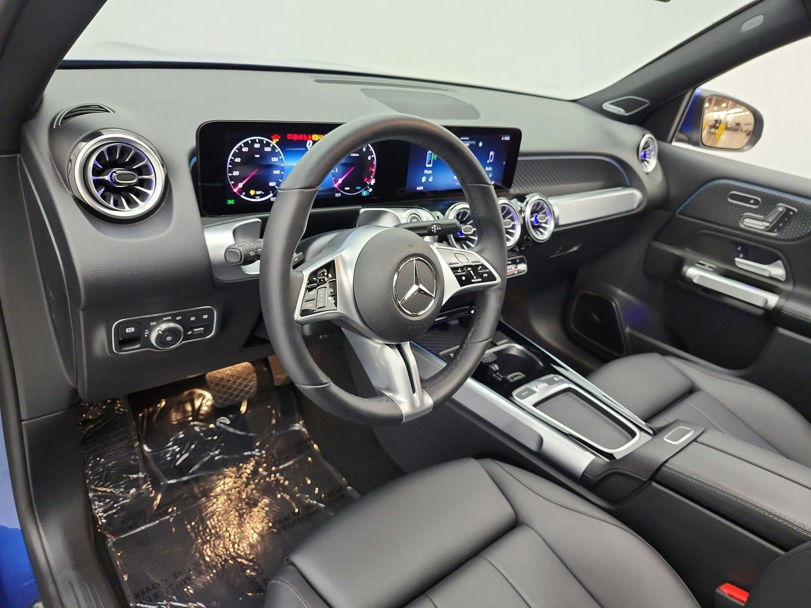 Used 2024 Starling Blue Metallic Mercedes-Benz GLB 250 4MATIC® SUV image 9