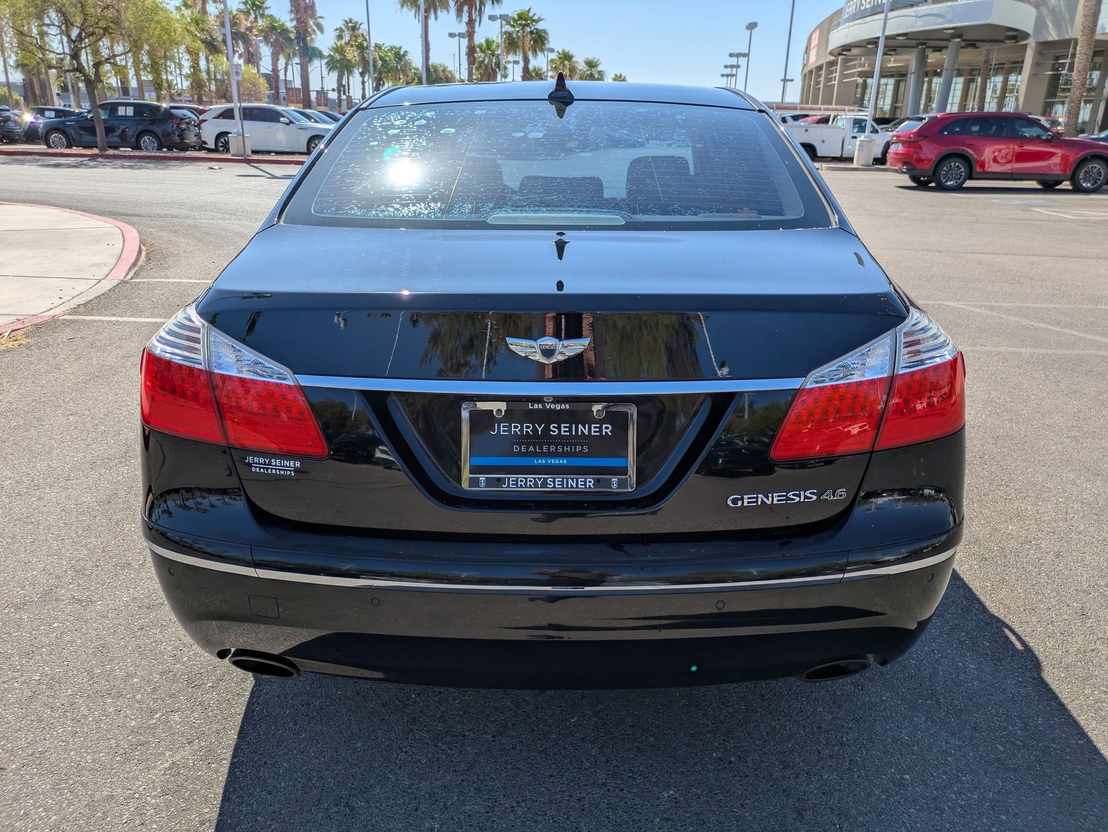 Used 2011 Black Noir Pearl Hyundai 4.6 image 4
