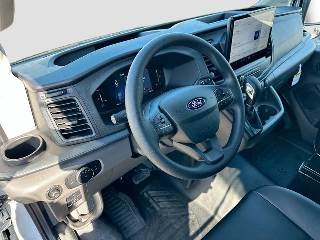 New 2026 Oxford White Ford Base image 6