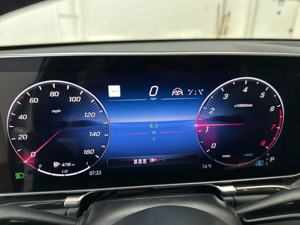 New 2026 White Mercedes-Benz S 580 image 11