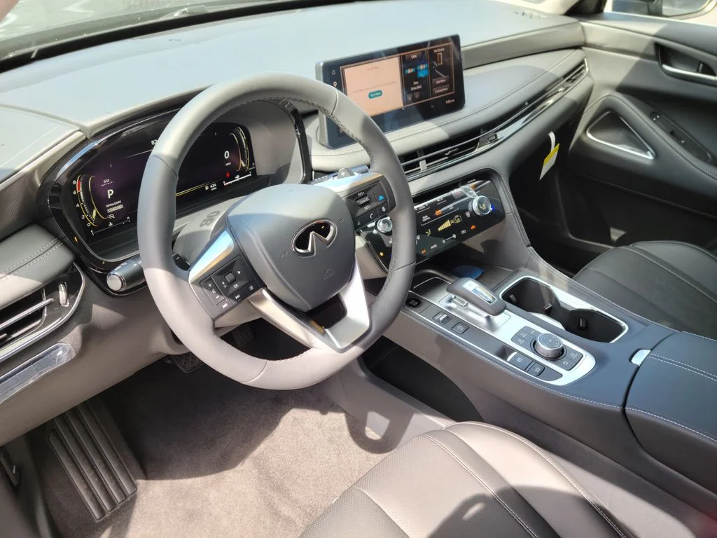 New 2027 HARBOR GRAY INFINITI Luxe FWD image 14
