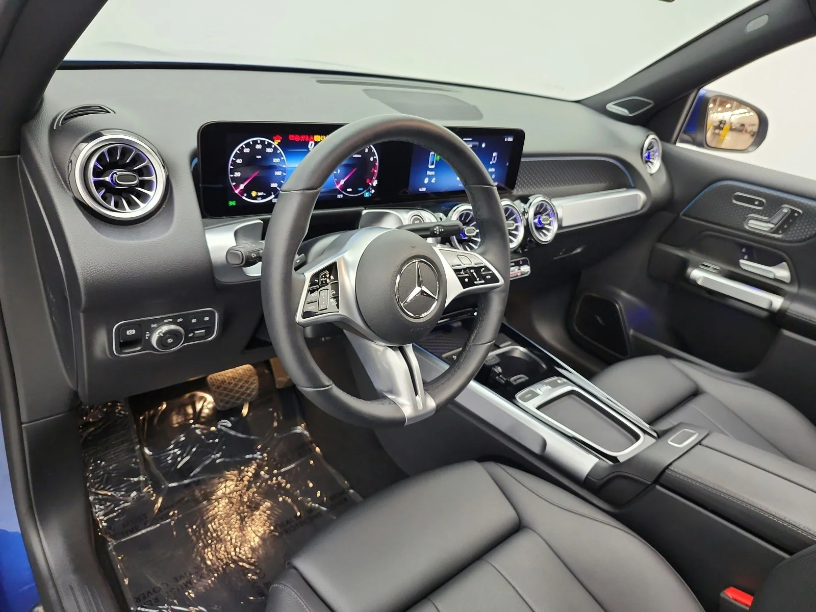 Used 2024 Starling Blue Metallic Mercedes-Benz GLB 250 4MATIC® SUV image 9