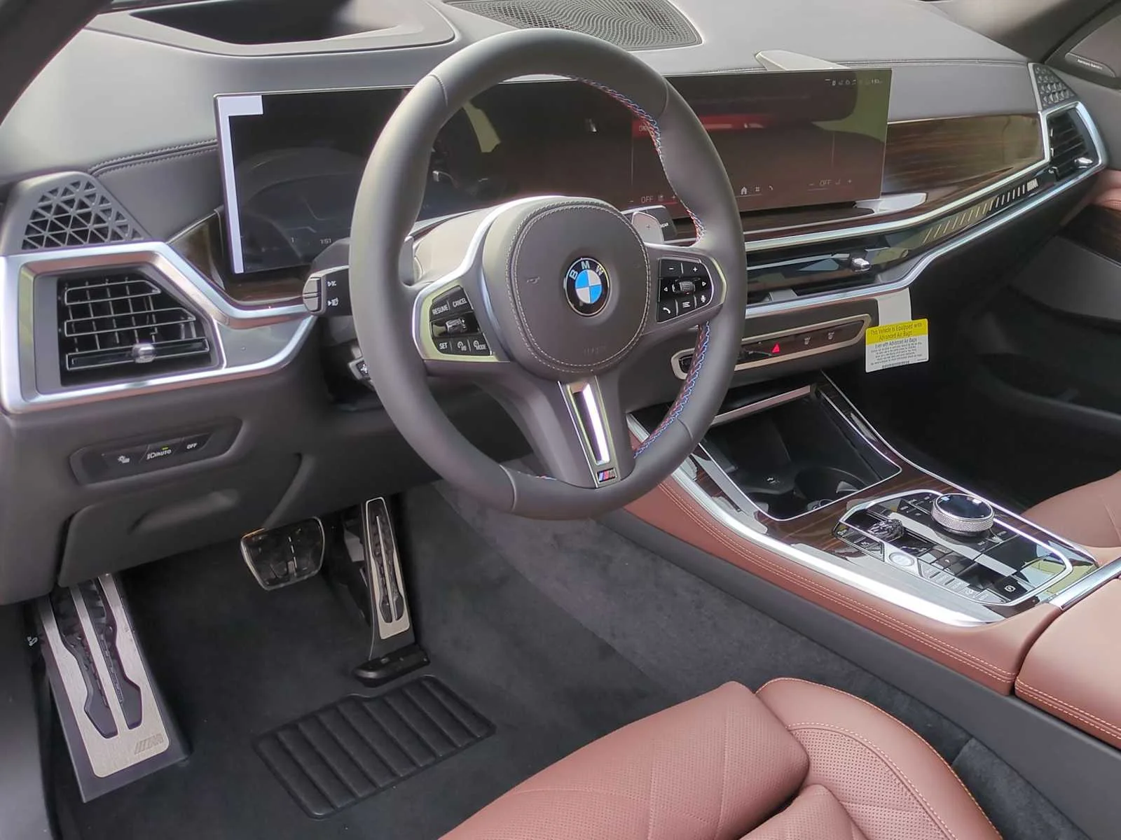 New 2026 Black Sapphire Metallic BMW M60i image 10