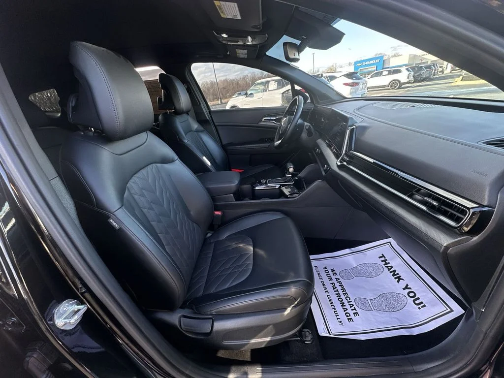 Used 2024 Black Kia X-Line image 25
