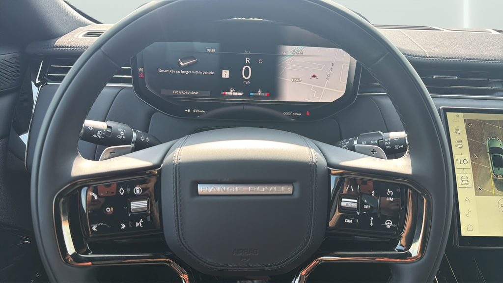 New 2026 Fuji White Land Rover Dynamic SE image 25