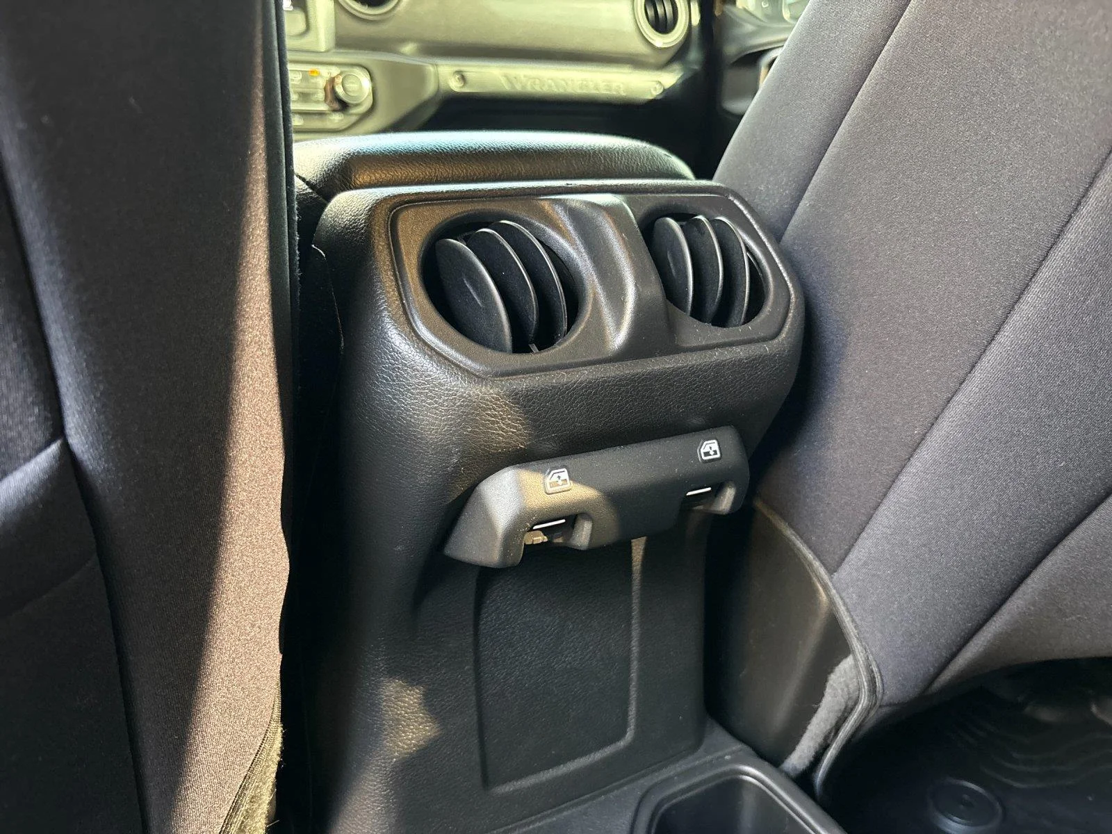 Used 2022 Black Clearcoat Jeep Unlimited Sport Altitude image 31