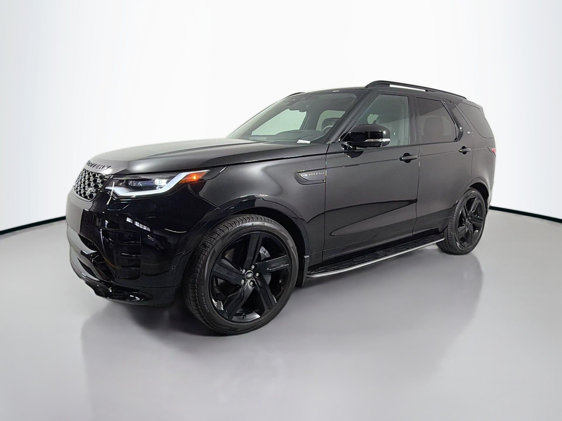2024 Land Rover Discovery Dynamic SE