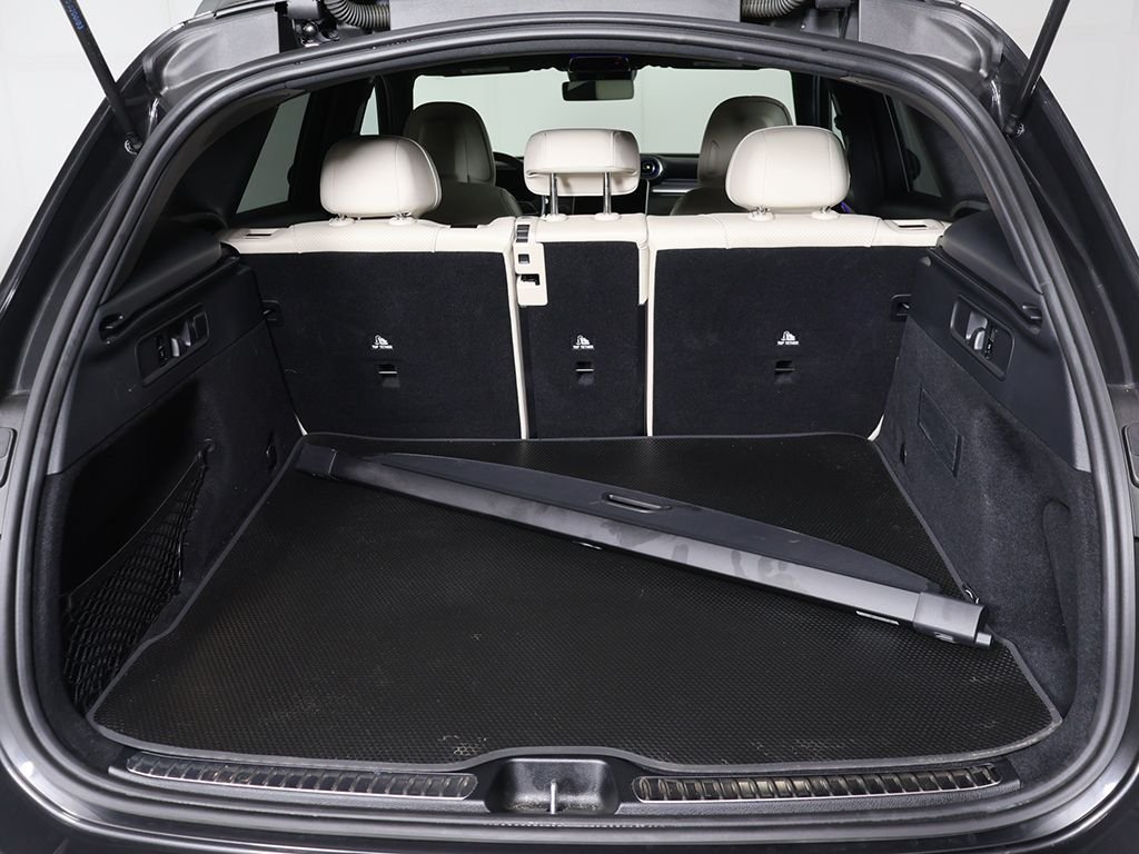 Used 2025 Gray Mercedes-Benz GLC 300 image 19