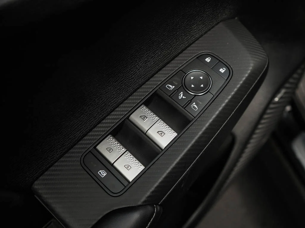 New 2026 Black Diamond Mitsubishi SE S-AWC image 17