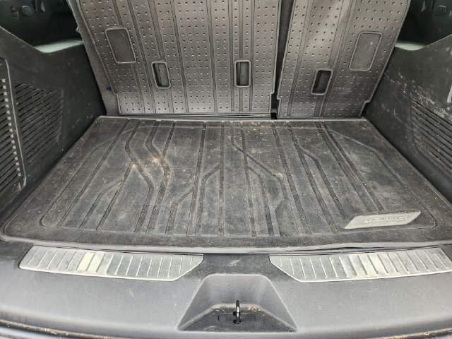 2022 Chevrolet Suburban Z71 - Photo 34