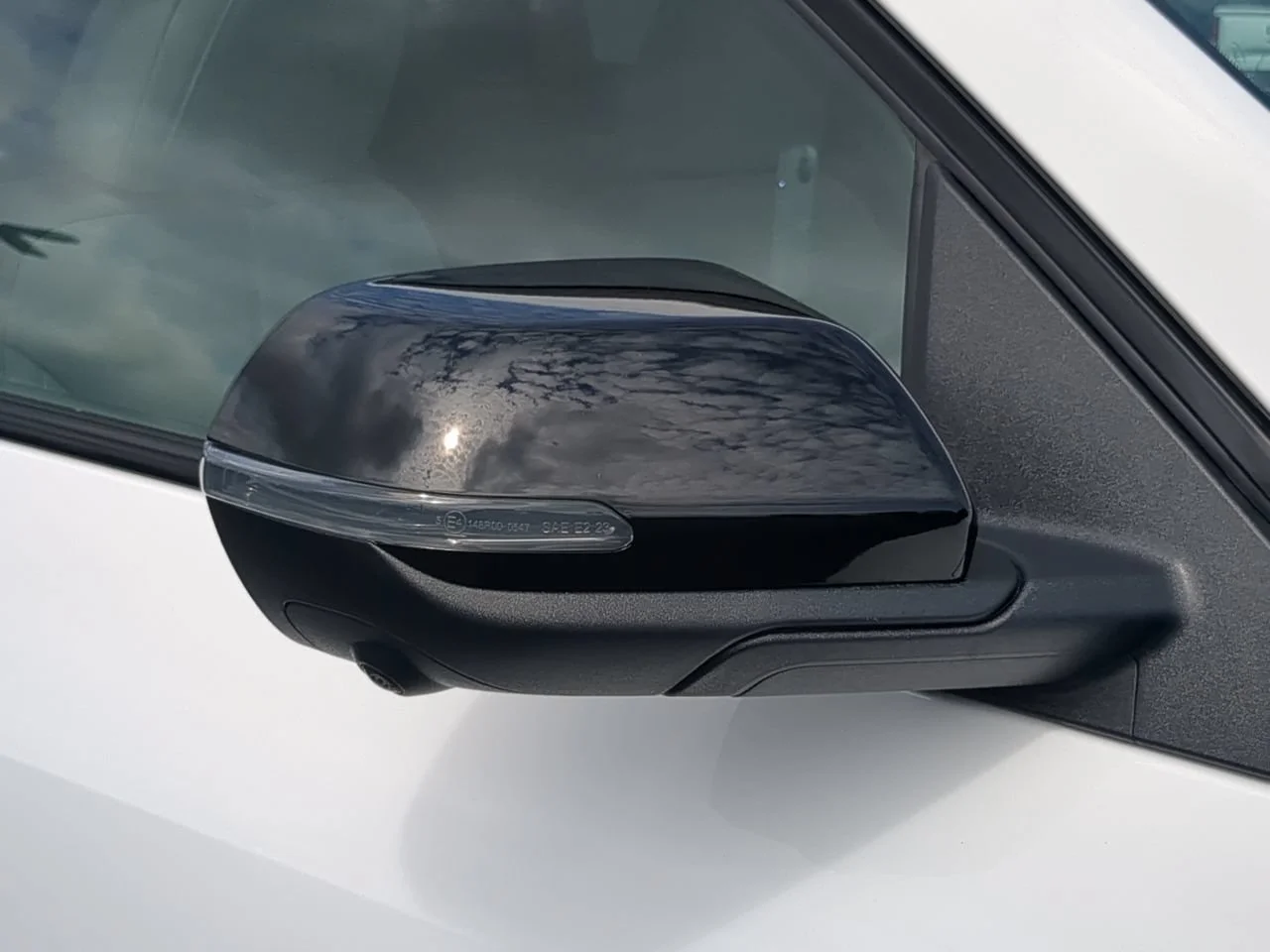 2027 GMC Acadia Elevation - Photo 11