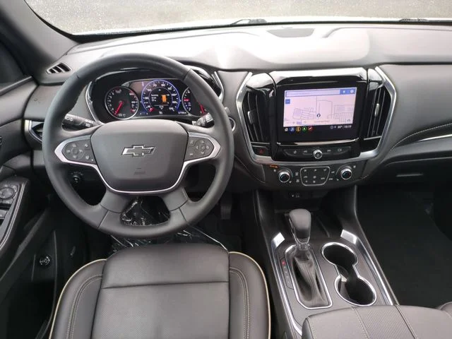 Used 2023 White Chevrolet Premier image 31