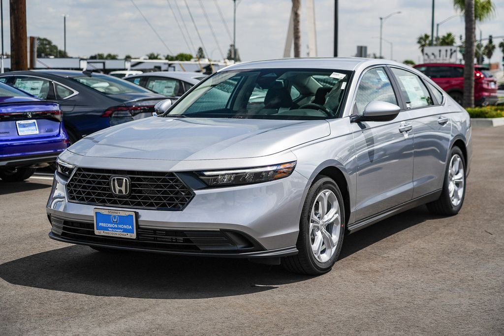 New 2026 Solar Silver Metallic Honda LX image 6
