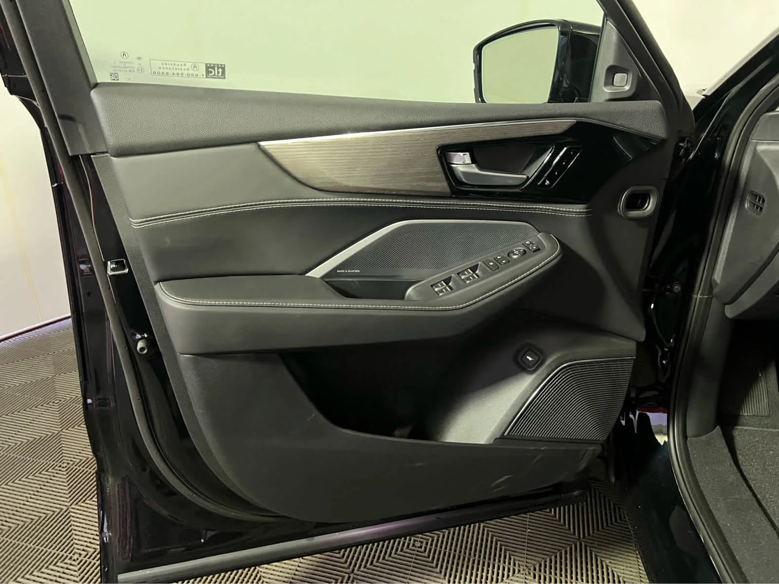 New 2026 Majestic Black Pearl Acura w/Advance Package image 15