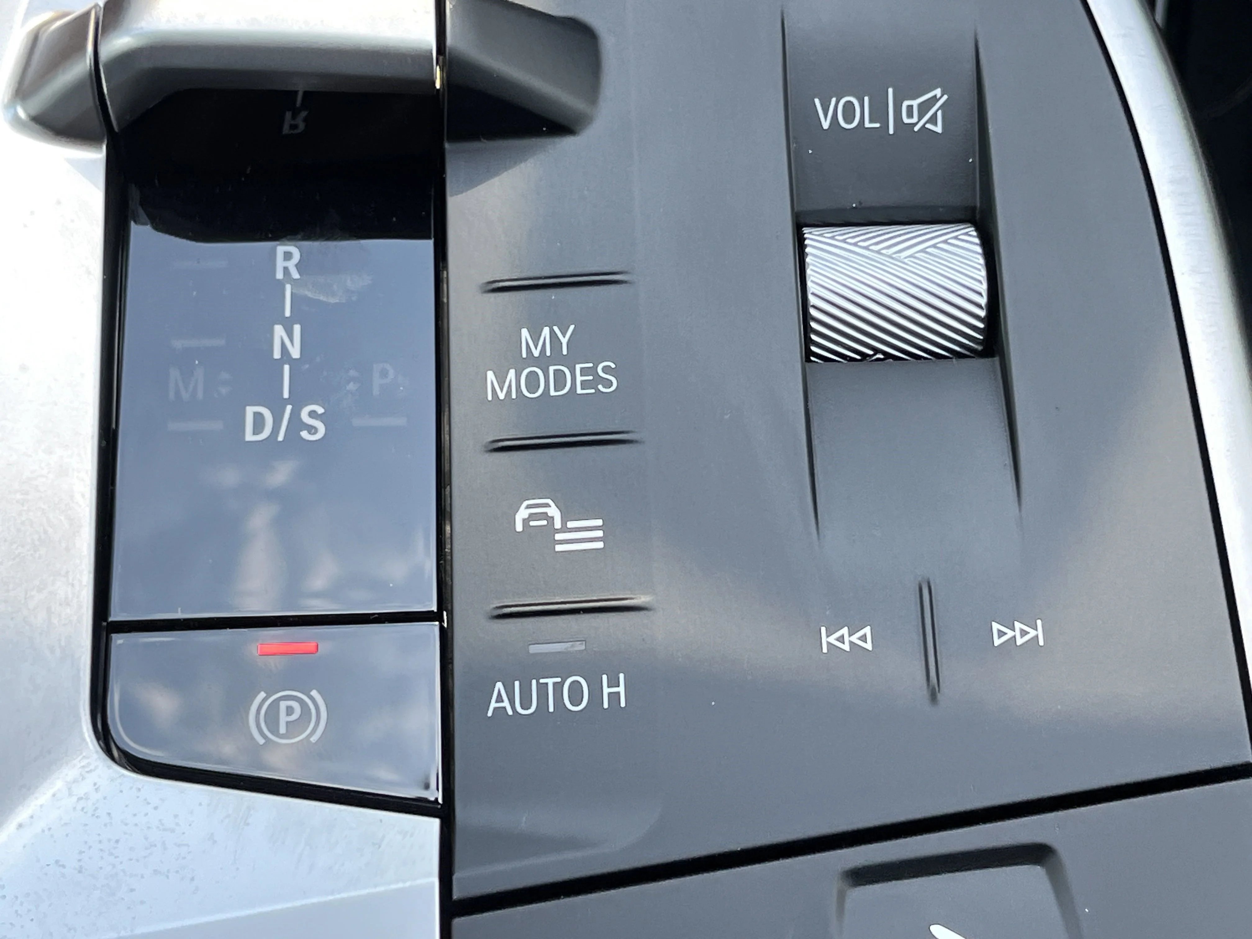 2025 BMW X1 XDrive28i - Photo 11