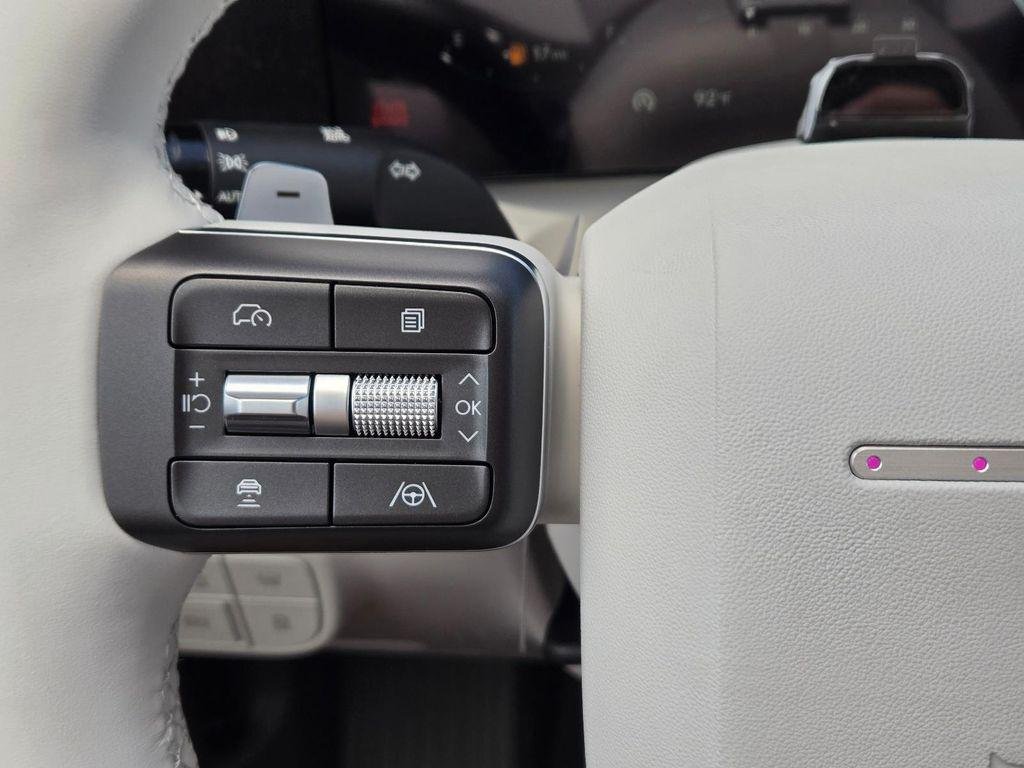 New 2026 White Hyundai SEL Premium FWD image 23