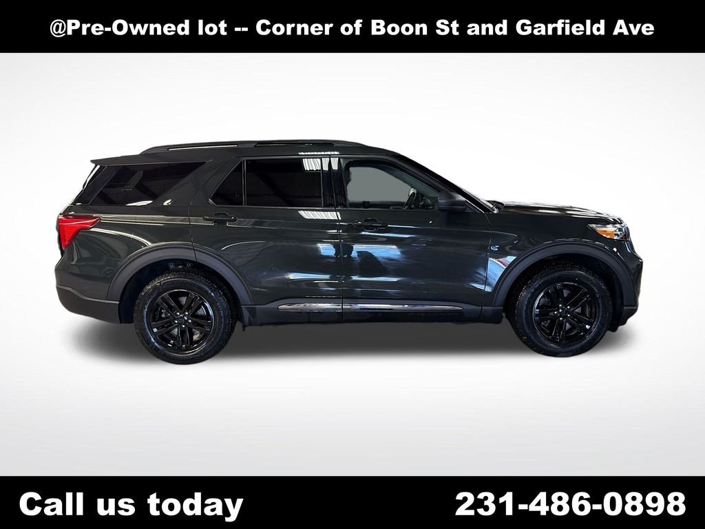 Used 2022 Green Ford XLT image 6