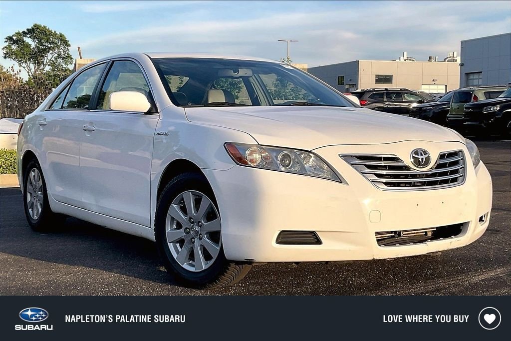 Used 2007 White Toyota Base image 1