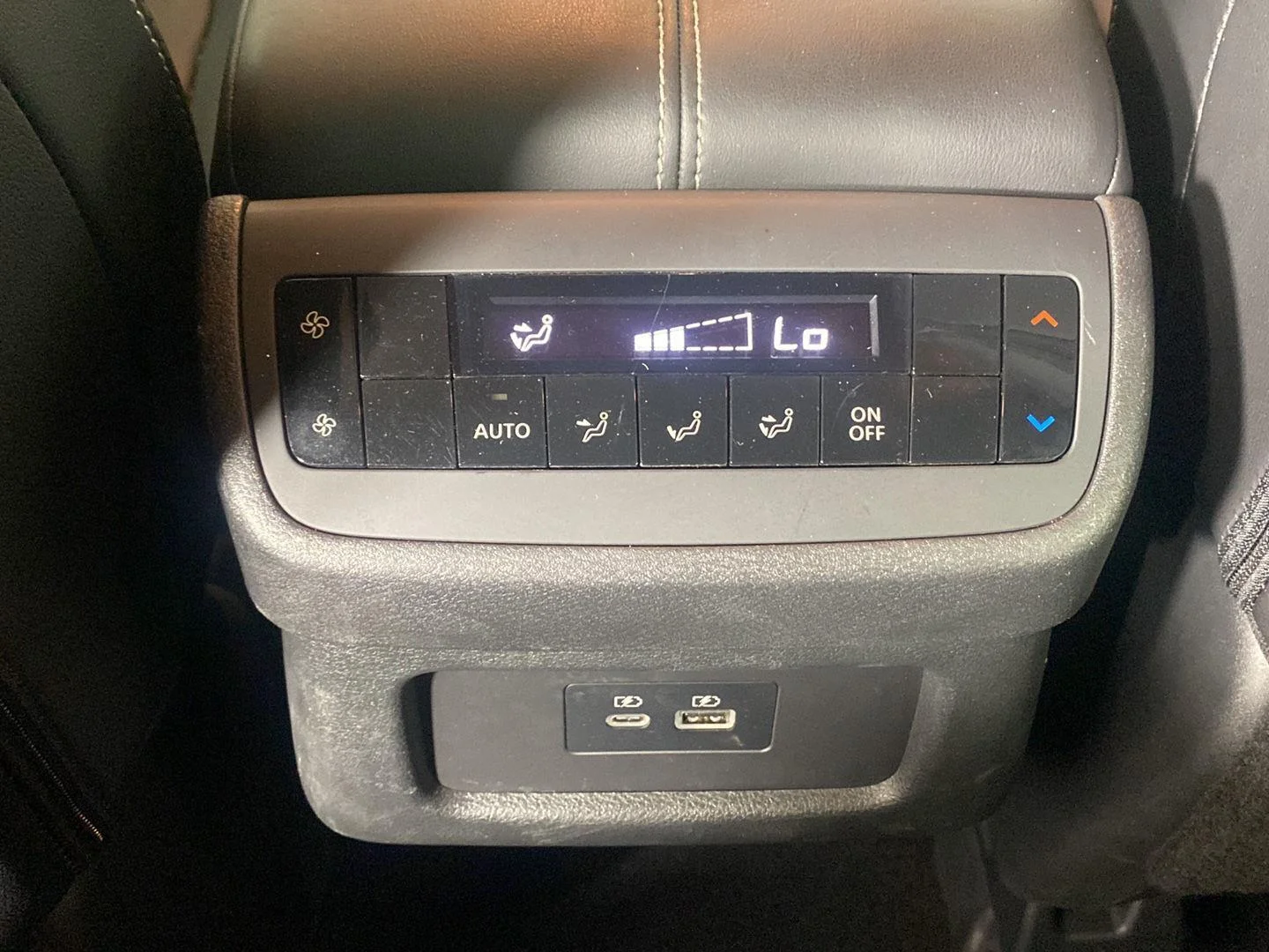 Used 2023 Gun Metallic Nissan SL 4WD image 19