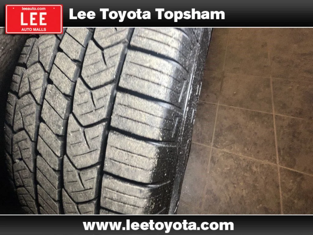 Used 2018 Magnetic Gray Metallic Toyota Hybrid XLE image 25
