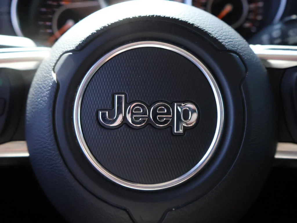 Used 2018 Gray Jeep Unlimited Sahara image 25