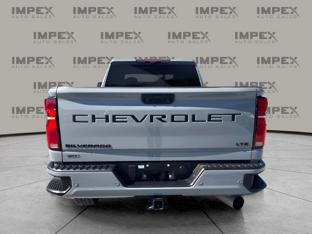 Used 2024 Gray Chevrolet LTZ image 5