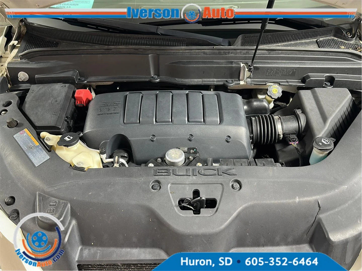 Used 2011 White Diamond Tricoat Buick CXL-2 image 3