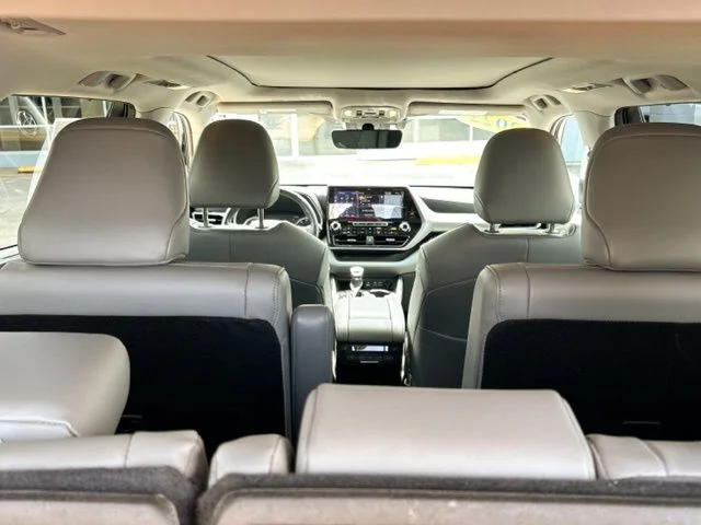 Used 2022 Gray Toyota Platinum image 12