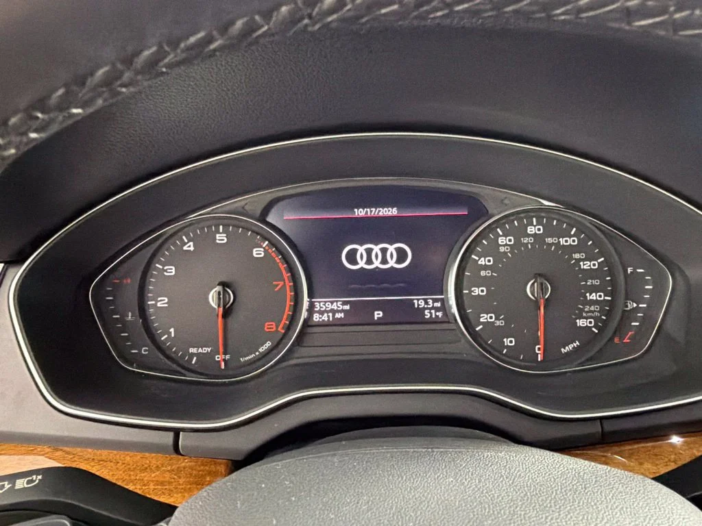 Used 2023 Glacier White Audi 45 S line Premium image 26