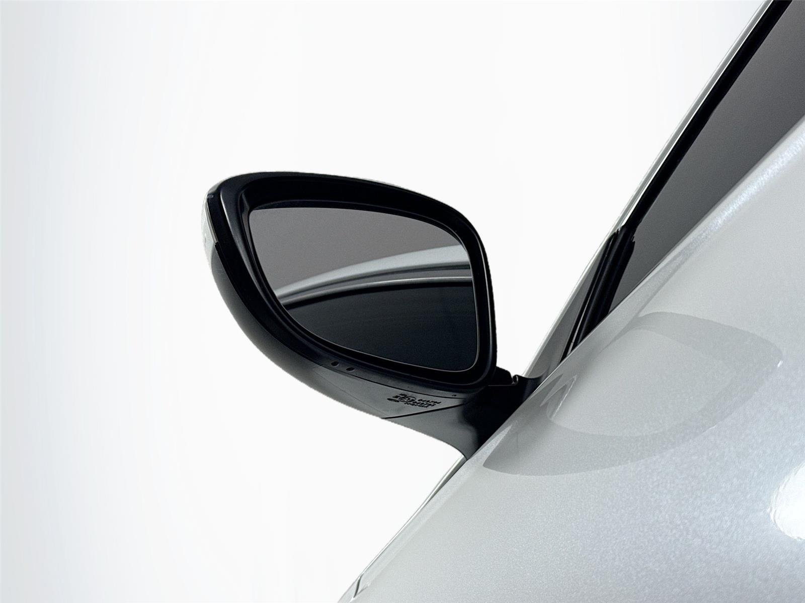 Used 2023 Platinum White Pearl Honda LX image 5