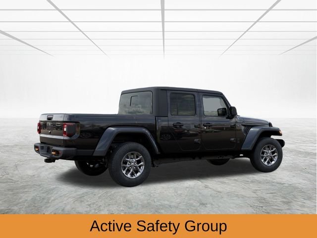 New 2026 Black Clear-Coat Exterior Paint Jeep 85th Anniversary Edition image 5