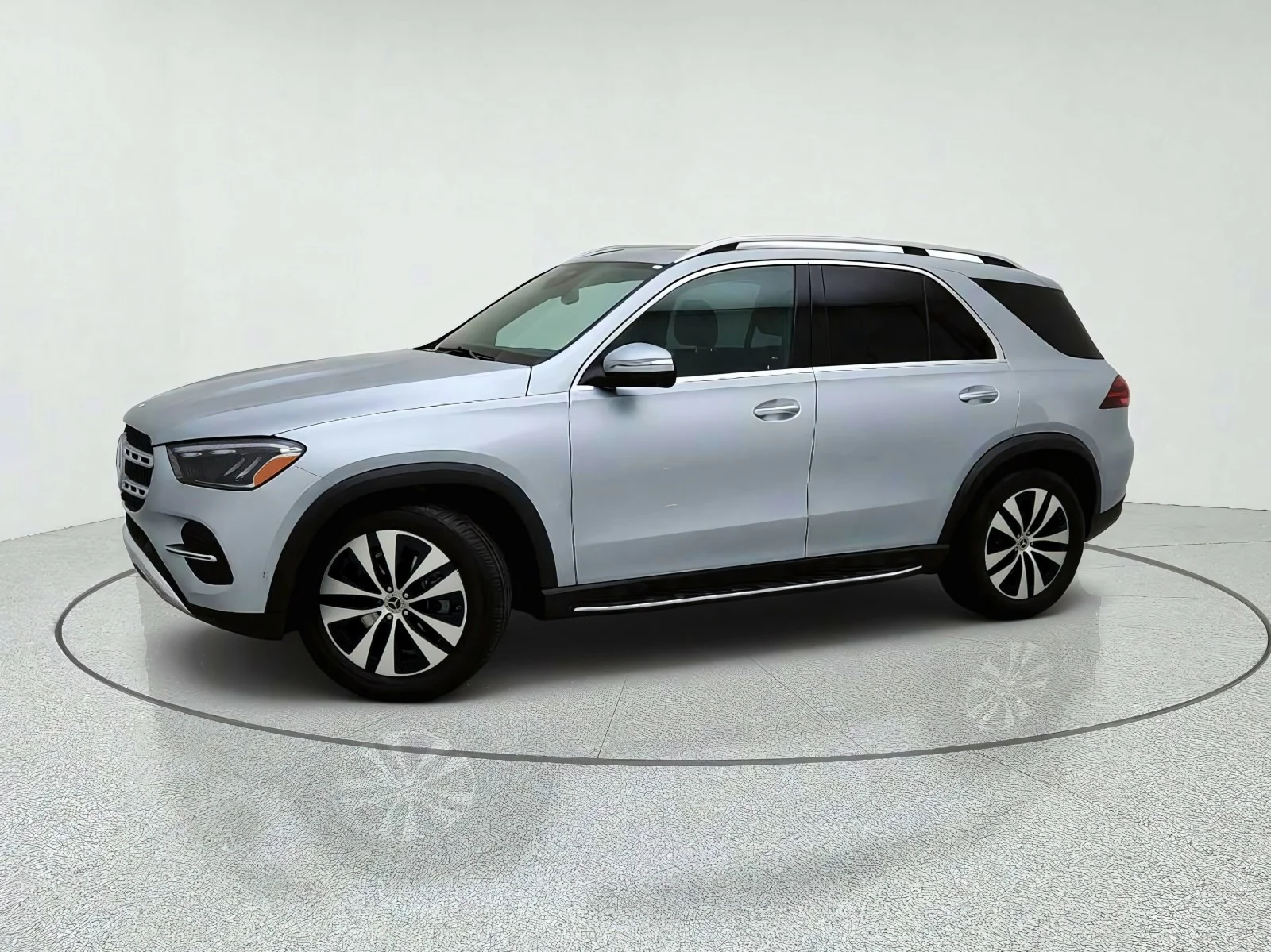 Certified Used 2026 Cirrus Silver Metallic Mercedes-Benz GLE 350 image 15