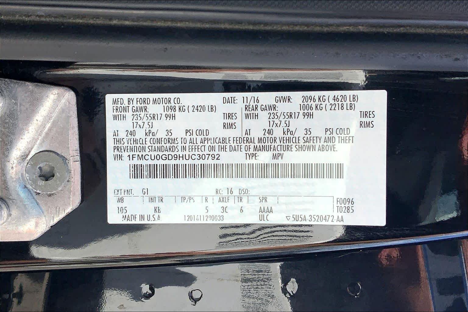 Used 2017 Shadow Black Ford SE image 34