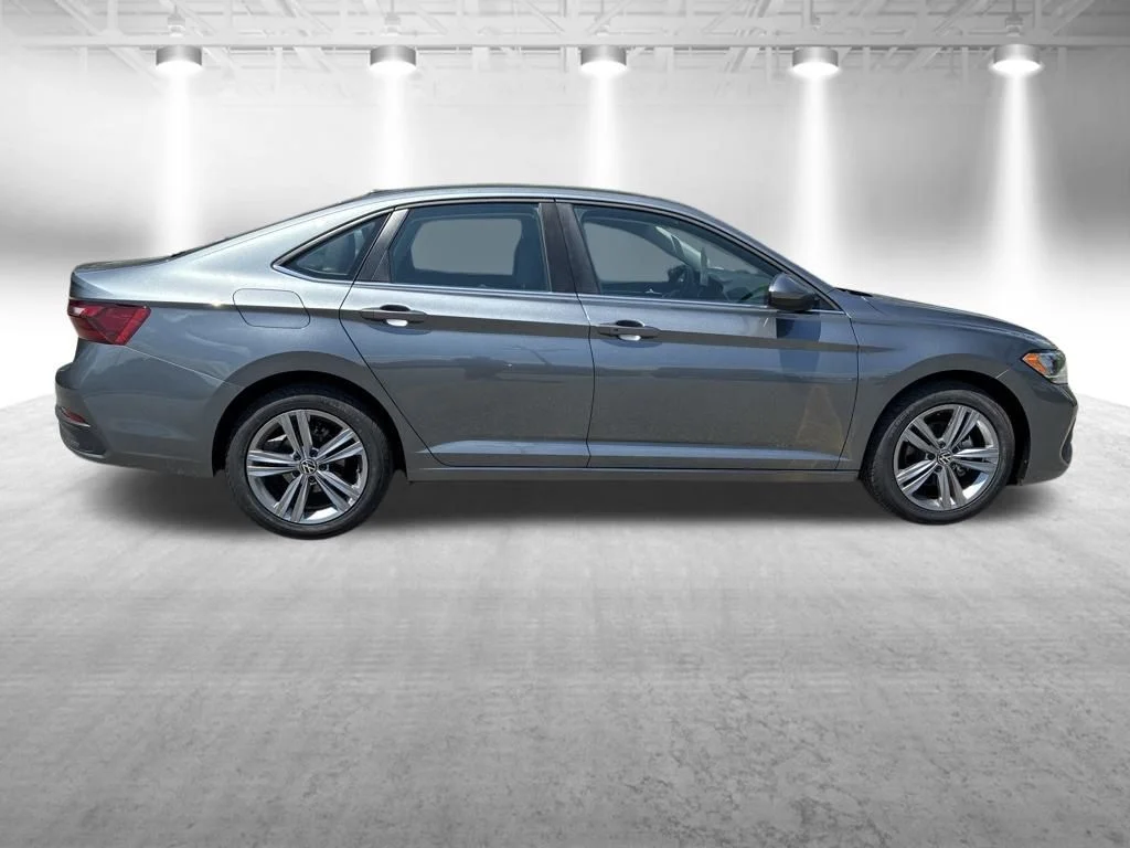 Certified Used 2024 Gray Volkswagen 1.5T SE image 7