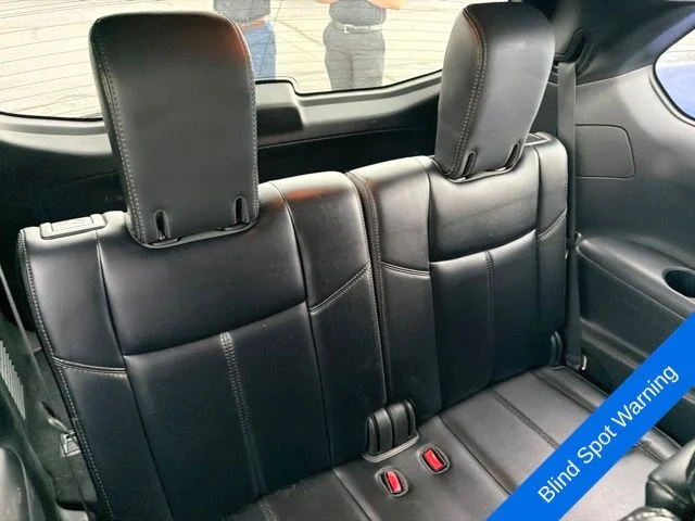 Used 2018 Brilliant Silver Metallic Nissan SL image 11