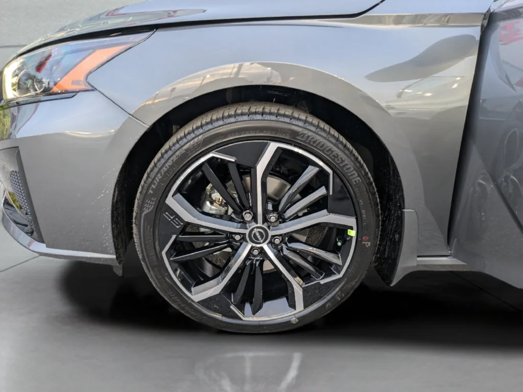 New 2026 Gun Metallic Nissan SR image 34