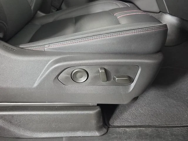 Used 2025 Sterling Gray Metallic Chevrolet RST image 33