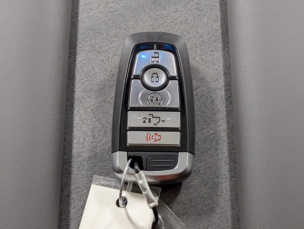 New 2027 Neptune Blue Ford F-250® Platinum® image 35